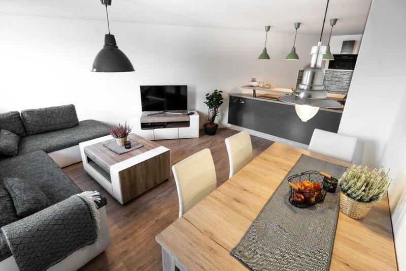 Old Town Luxury Apartment In Heart Of Bratislava Ngoại thất bức ảnh