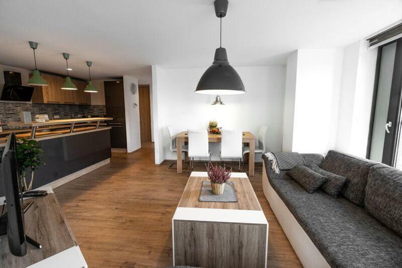 Old Town Luxury Apartment In Heart Of Bratislava Ngoại thất bức ảnh