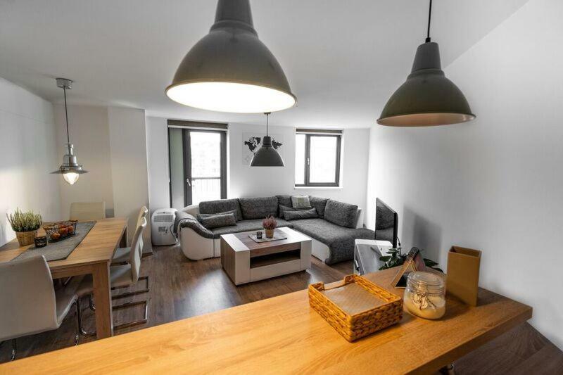 Old Town Luxury Apartment In Heart Of Bratislava Ngoại thất bức ảnh