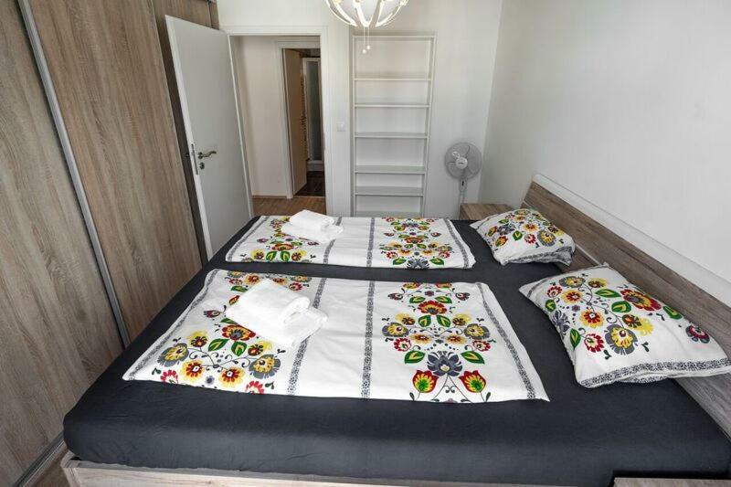 Old Town Luxury Apartment In Heart Of Bratislava Ngoại thất bức ảnh