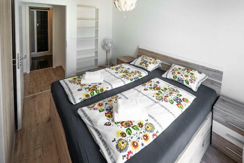 Old Town Luxury Apartment In Heart Of Bratislava Ngoại thất bức ảnh